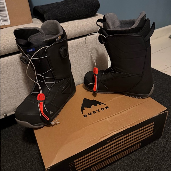 Burton Black and Gray Snowboard Boots - Picture 1 of 4